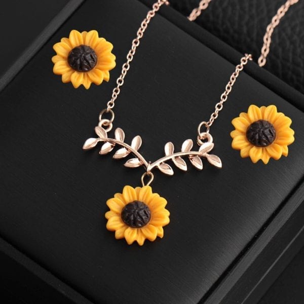 2019 Statement Alloy Rose Pendant Necklace 4 Color Women Jewelry Accessories Gold Chain Necklace for Women 1